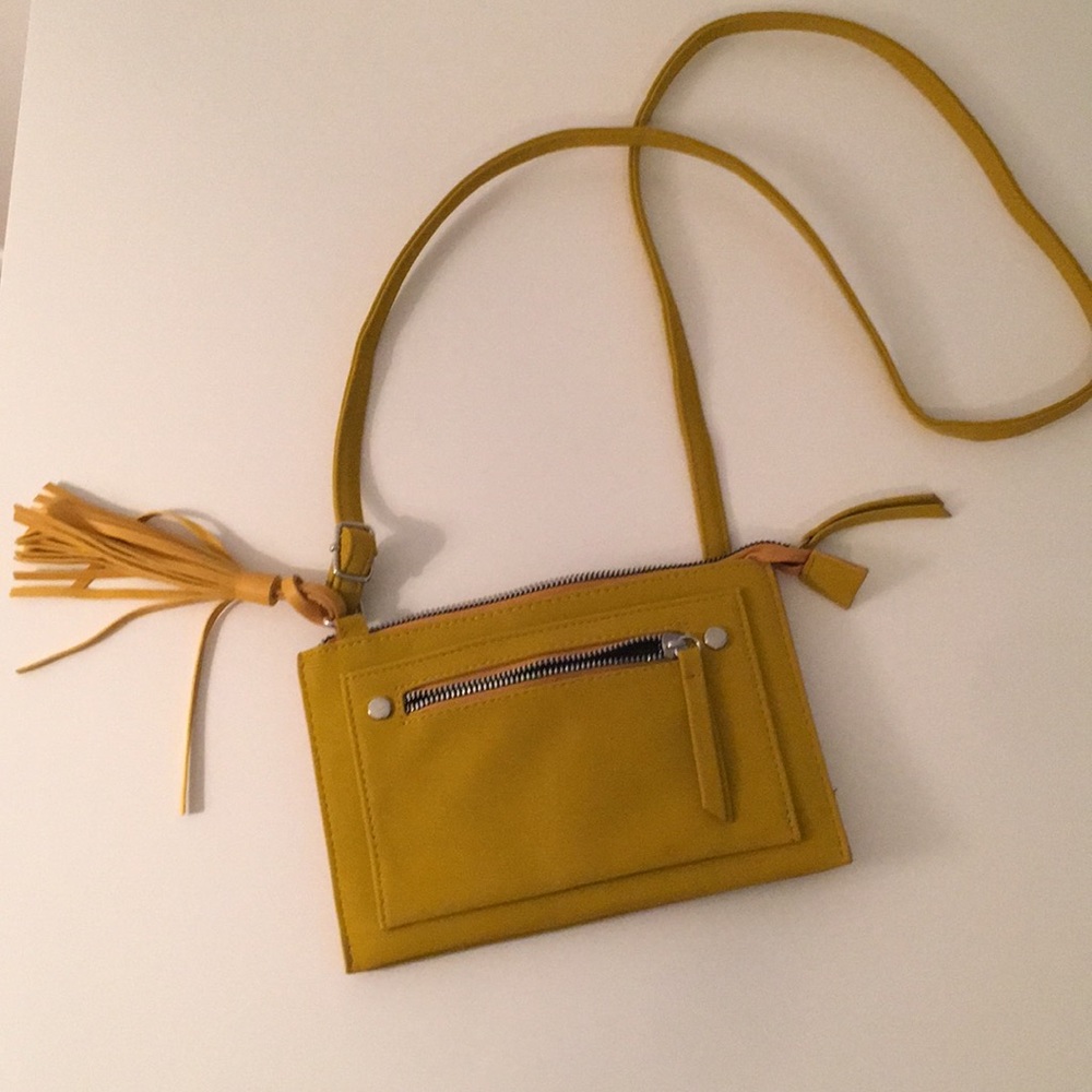 ✅ SOLD Yellow Crossbody Purse (Adjustable Strap) Pleather